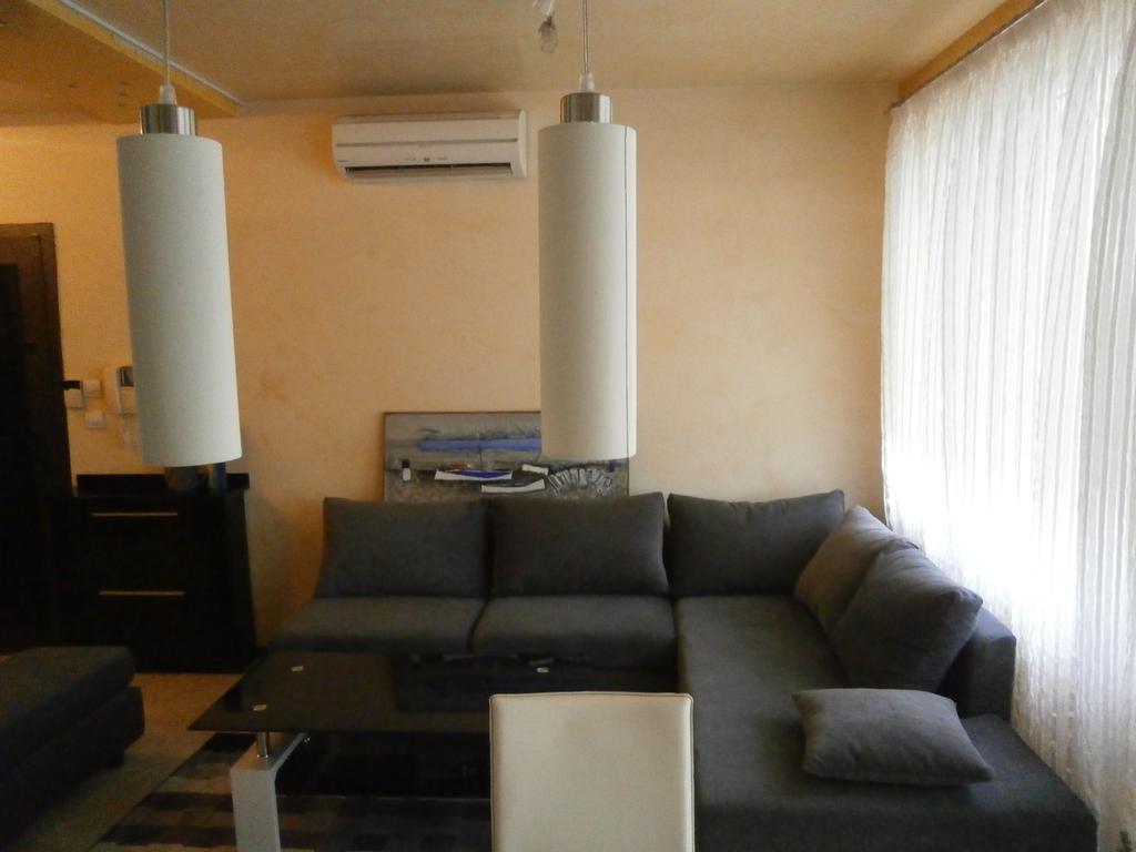 Art Apartment Kiril And Metodi Square Burgaz Oda fotoğraf